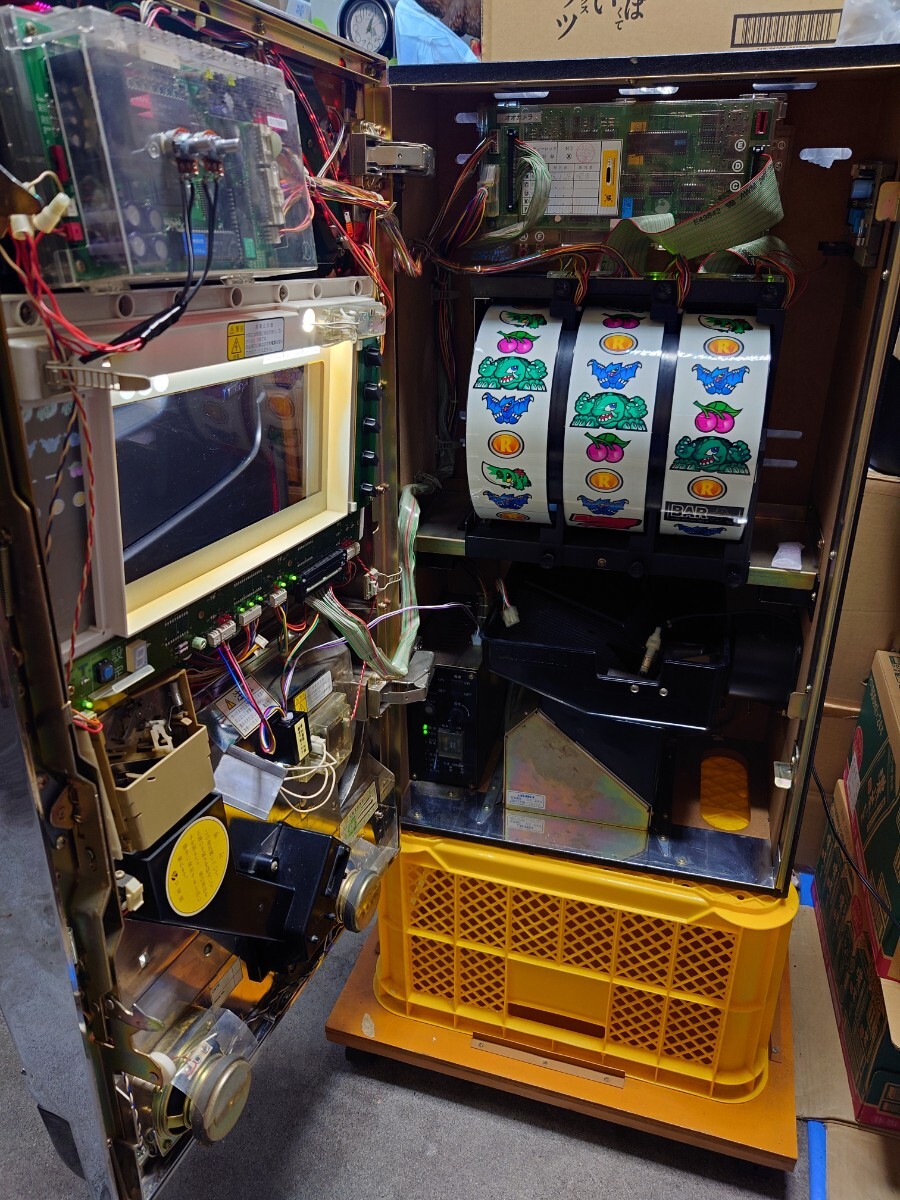パチスロ オオガメラ 4号機 コイン不要機 ドアキー 設定キー パチスロ オオガメラ 4号機 コイン不要機 ドアキー 設定キー