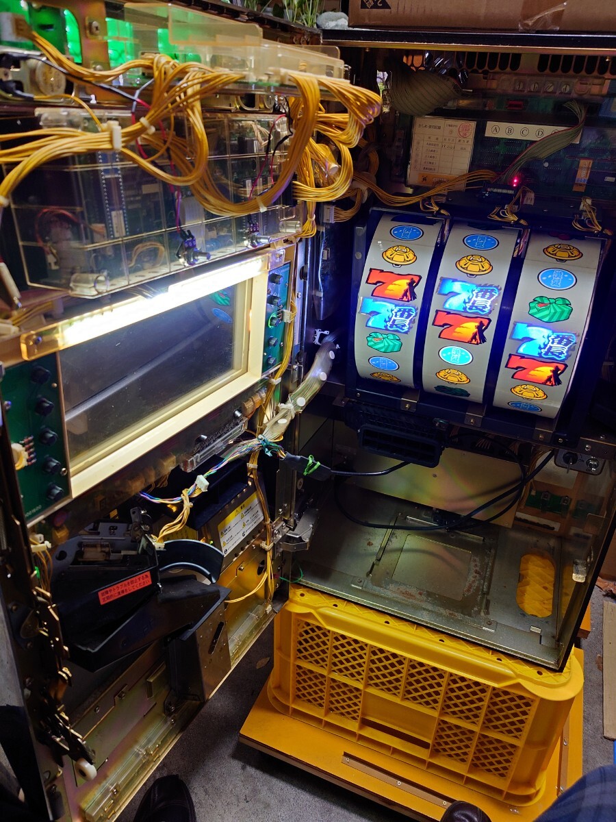 パチスロ 実機 押忍! 番長 初代 4号機 大都技研 ボリューム パチスロ 実機 押忍! 番長 初代 4号機 大都技研 ボリューム
