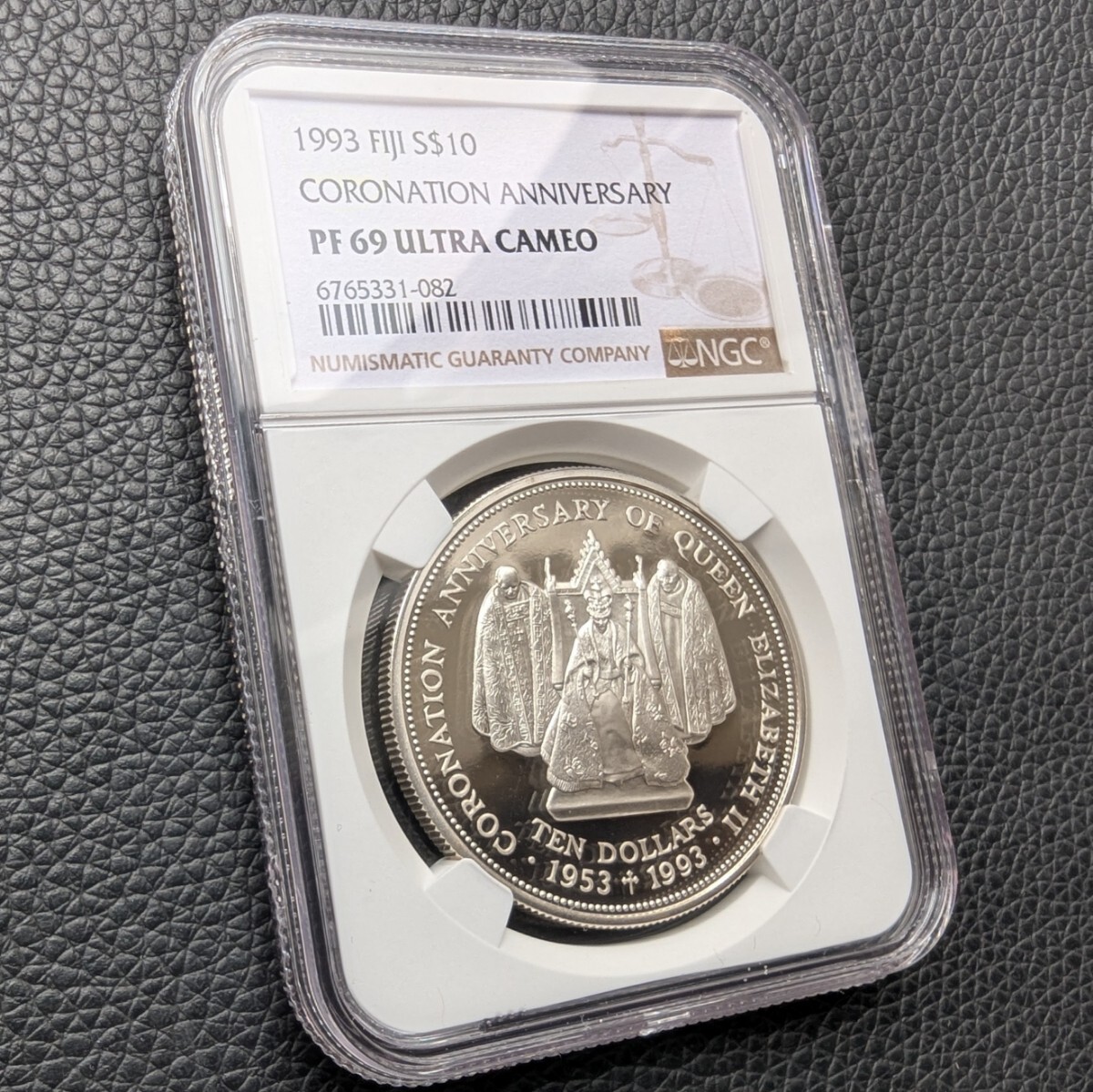 ☆1円スタート 世界5枚 銀貨 1993年 フィジー 王座の女王 ☆1円スタート 世界5枚 銀貨 1993年 フィジー 王座の女王