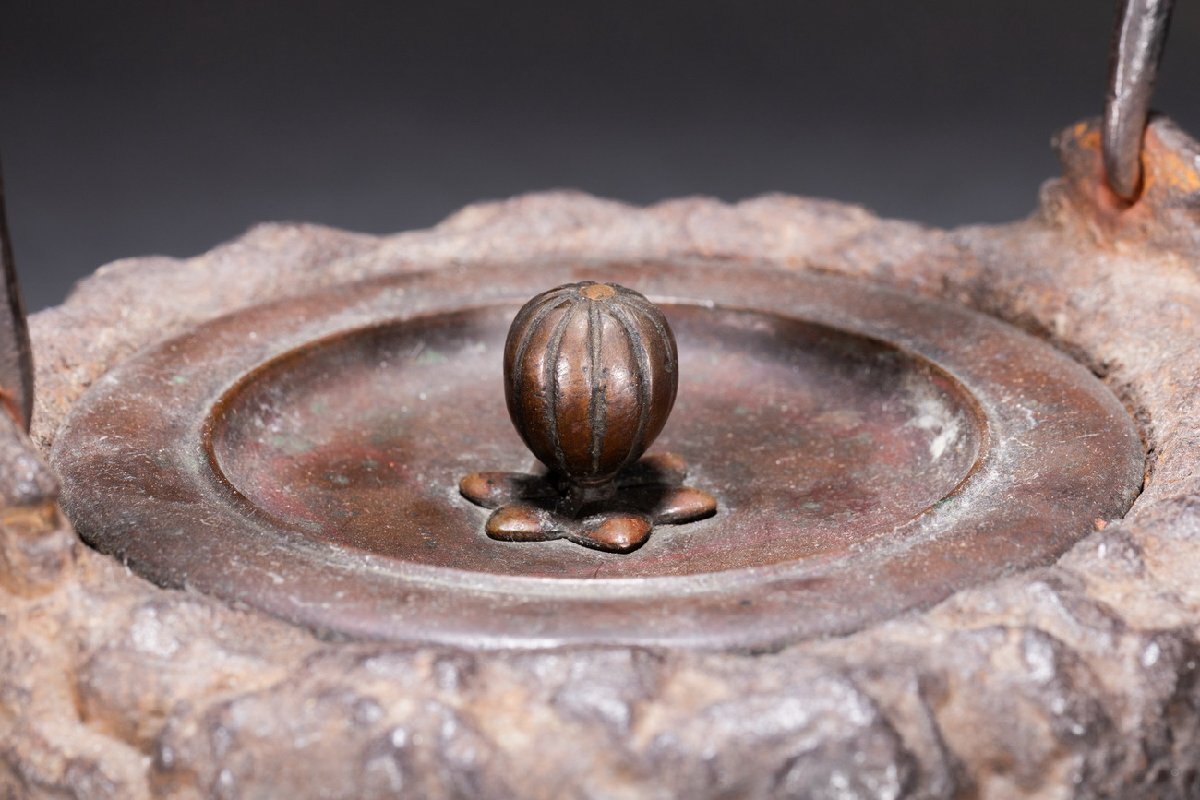 善古堂】某蒐集放出品 時代物 龍文堂作 蝙蝠図鉄瓶 鉄壺 茶沸 茶