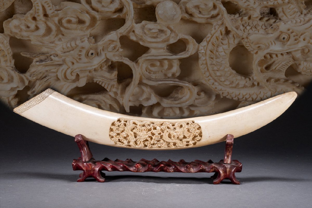 善古堂】特殊天然材 特殊白材 双龍戯珠一本材置物65CM/2.4 善古堂】特殊天然材 特殊白材 双龍戯珠一本材置物65CM/2.4