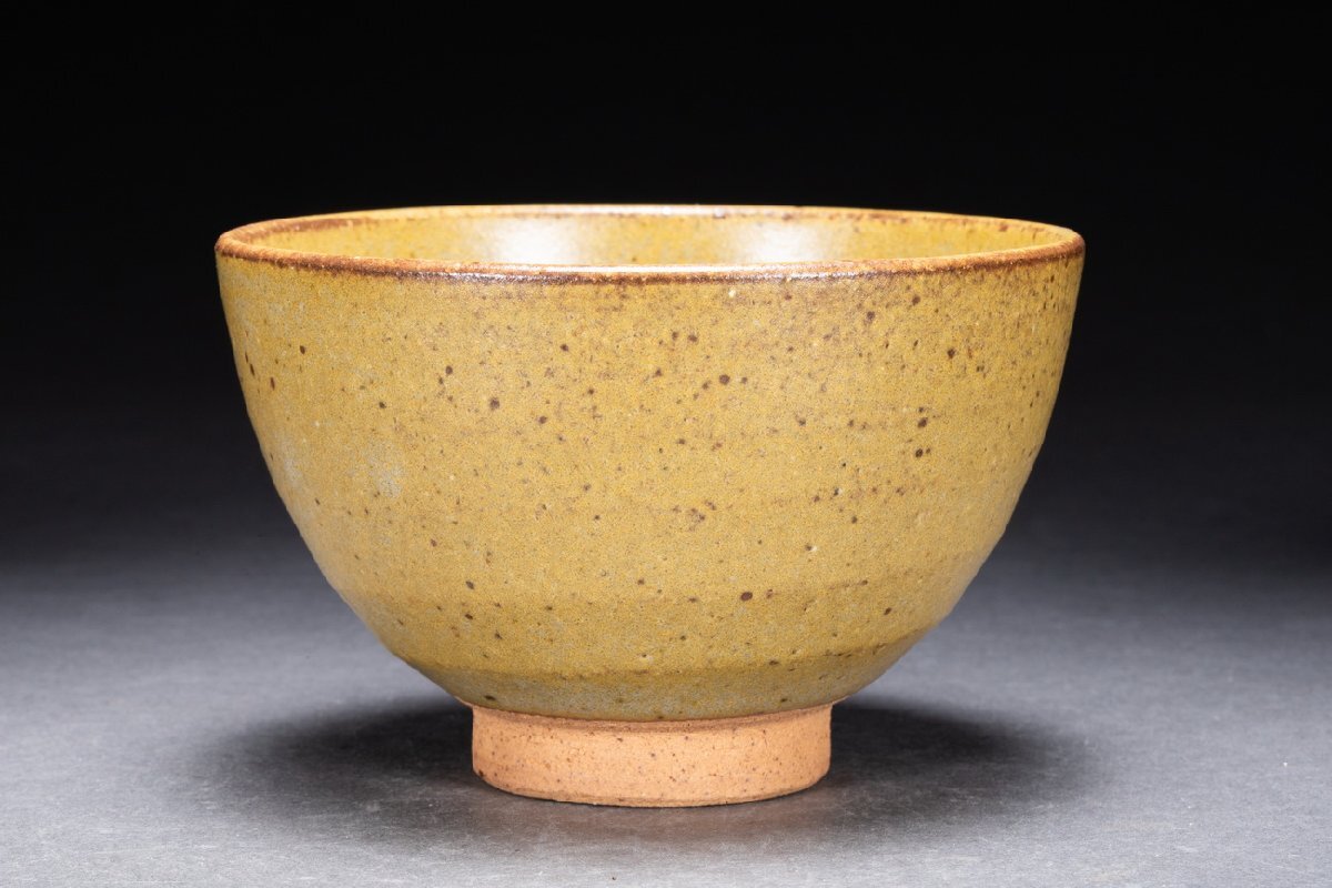 善古堂】美濃・志野焼 秀泉作 花卉図茶碗 茶煎道具 真作保証 善古堂】美濃・志野焼 秀泉作 花卉図茶碗 茶煎道具 真作保証