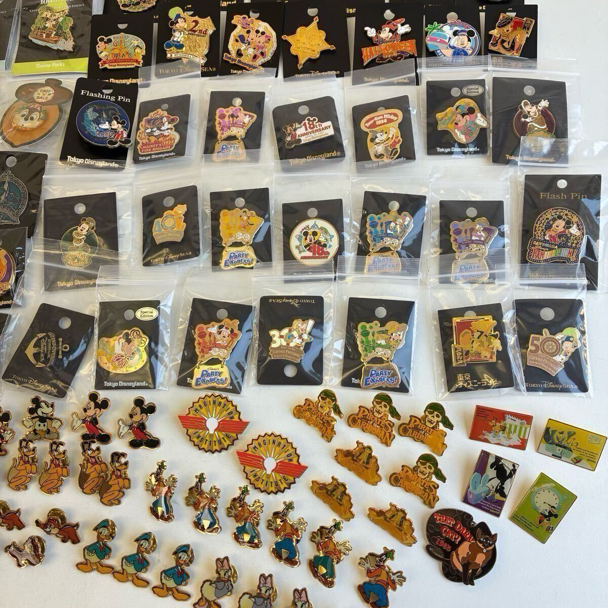 ディズニー 148点 セット ピンバッジ まとめ売り 大量 セット ディズニー 148点 セット ピンバッジ まとめ売り 大量 セット