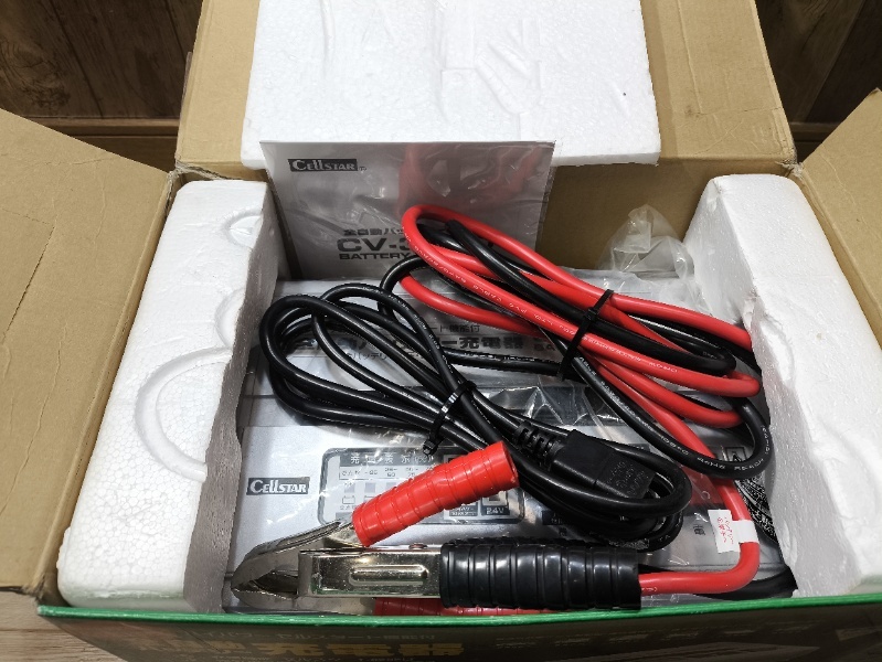 極美品 Cellstar セルスター CV-3000 充電器 12/24V対応 全自動 極美品 Cellstar セルスター CV-3000 充電器 12/24V対応 全自動