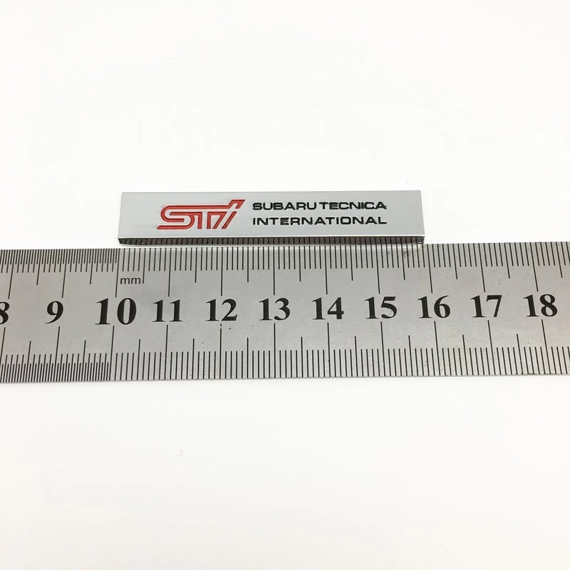 【ゆうパケット送料込】STI エンブレムプレート 縦1.0cm×橫6.0cm　2枚組　SUBARU スバル　金屬制 