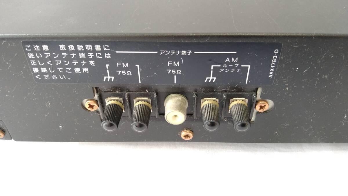 k2191 Pioneer パイオニア F-03 デジタルラジオチューナー AM FM オーディオ機(jī)器 出品時(shí)點(diǎn)電源投入可能 中古品 現(xiàn)狀品 100サイズ発送