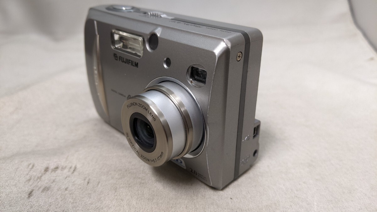 H5327 FUJIFILM FinePix A203 コンパクトデジタルカメラ/小型 H5327 FUJIFILM FinePix A203 コンパクトデジタルカメラ/小型