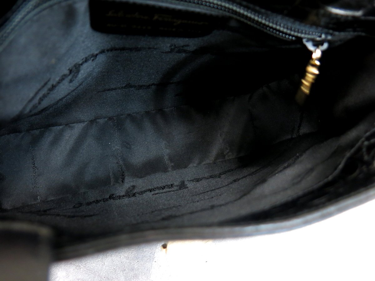 ○超美品○Salvatore Ferragamo フェラガモ○ヴァラ ○超美品○Salvatore Ferragamo フェラガモ○ヴァラ