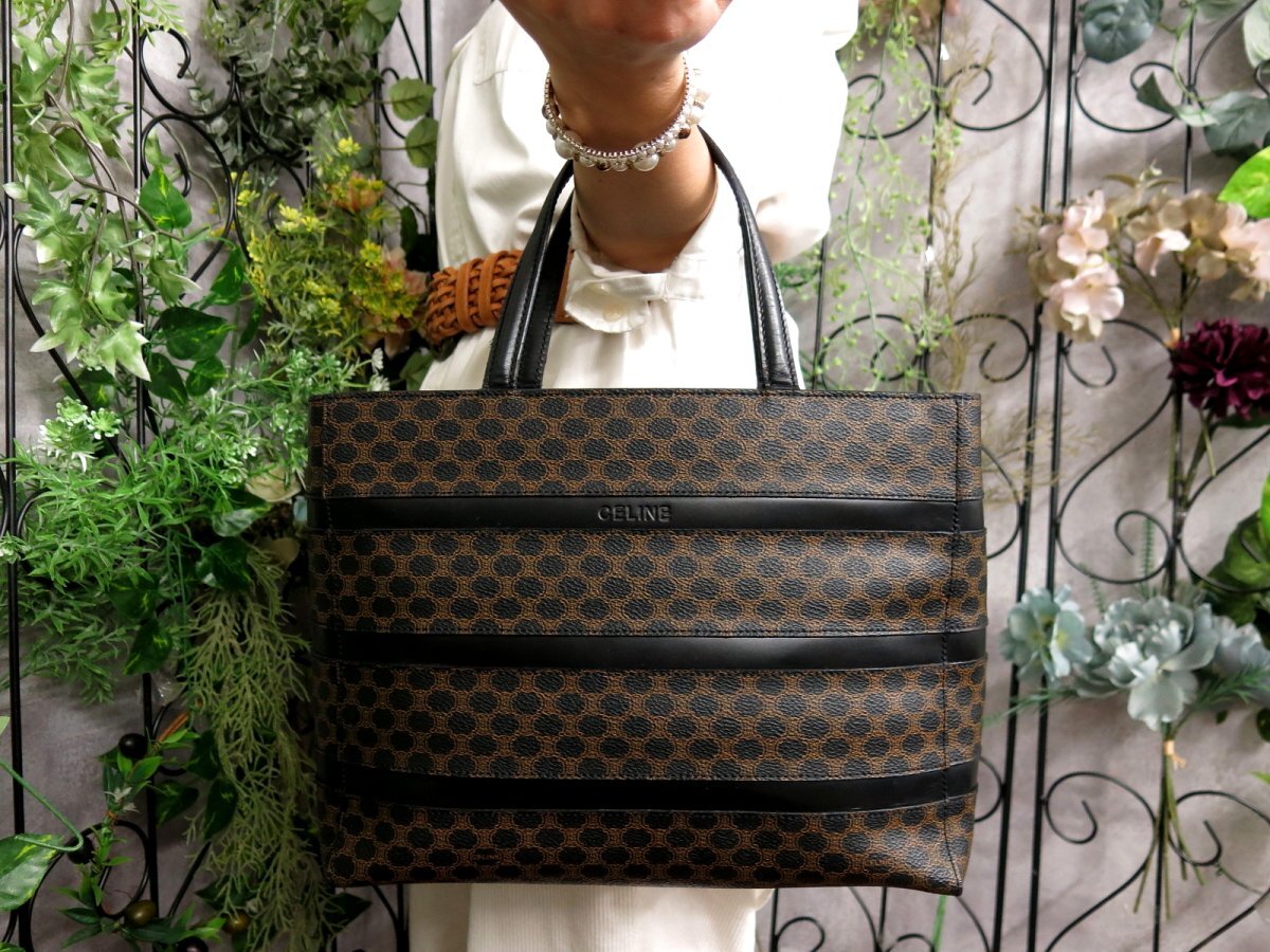 ○超美品○CELINE セリーヌ○マカダム○PVC カーフ レザー 本革 ○超美品○CELINE セリーヌ○マカダム○PVC カーフ レザー 本革
