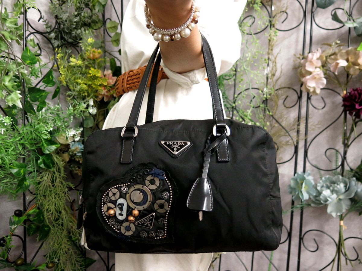 ○超美品○PRADA プラダ○ロボット ハート○三角ロゴプレート ○超美品○PRADA プラダ○ロボット ハート○三角ロゴプレート