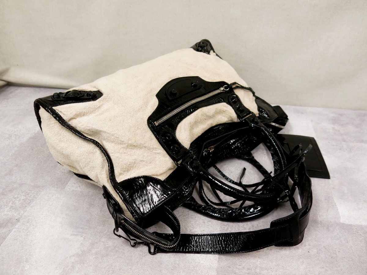 美品○BALENCIAGA バレンシアガ○シティ○バイカラー 美品○BALENCIAGA バレンシアガ○シティ○バイカラー