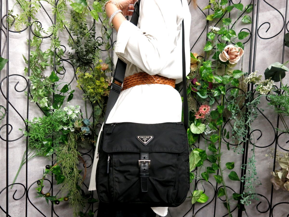 ○超美品○PRADA プラダ○三角ロゴプレート○ポコノ ナイロン ○超美品○PRADA プラダ○三角ロゴプレート○ポコノ ナイロン