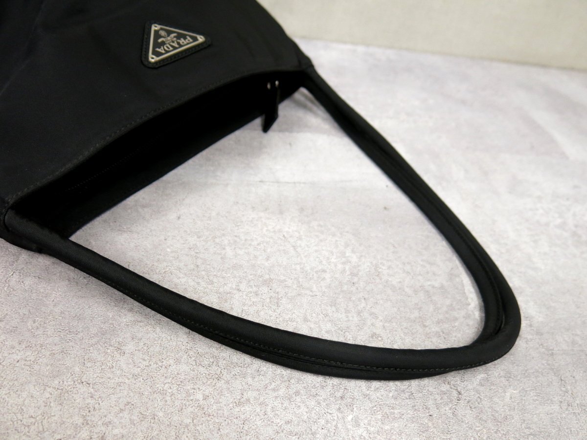 ○超美品○PRADA プラダ○三角ロゴプレート○ポコノ ナイロン ○超美品○PRADA プラダ○三角ロゴプレート○ポコノ ナイロン