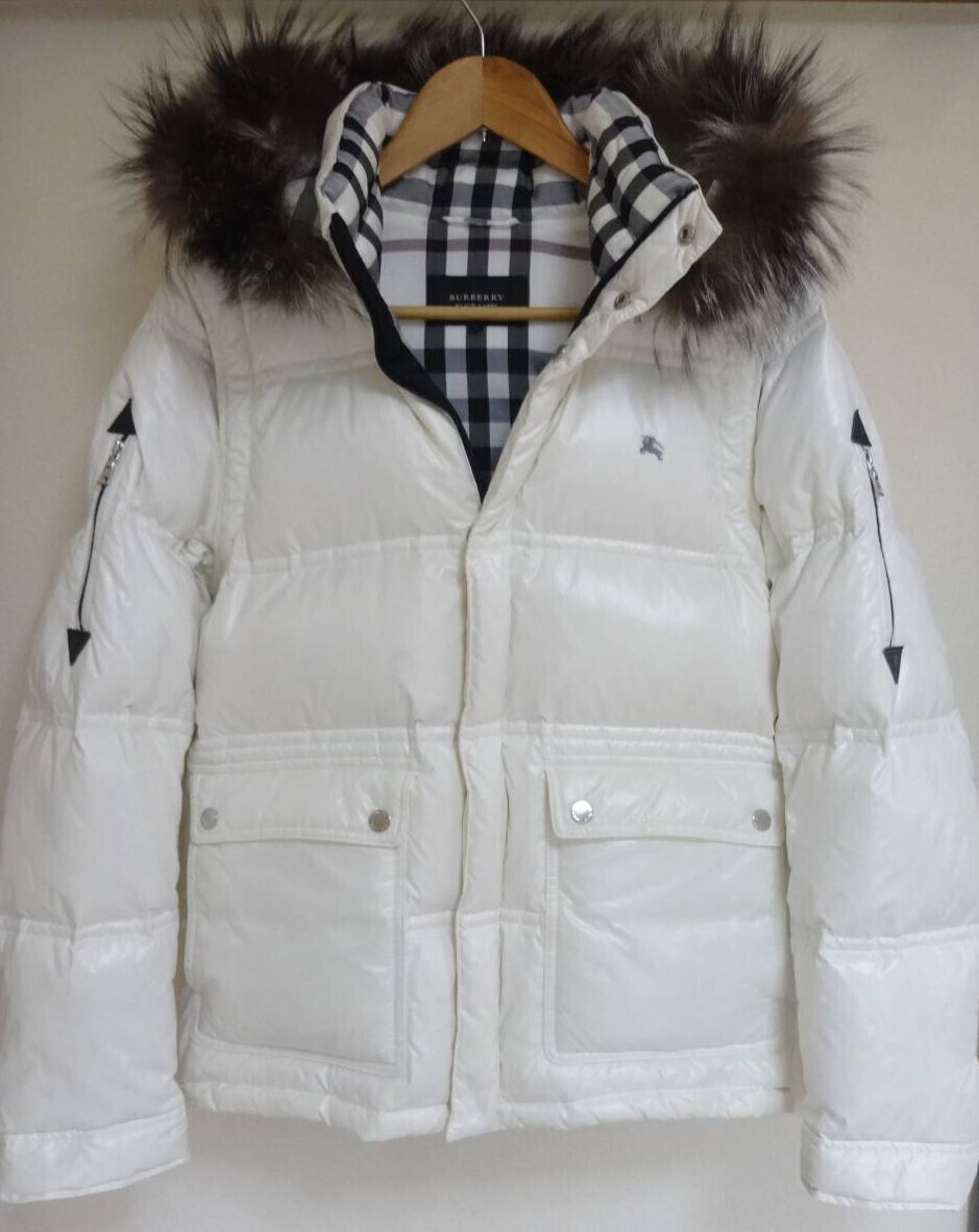 95-ｋ28　極美品　バーバリーブラックレーベル　ダウンジャケット　Ｓ