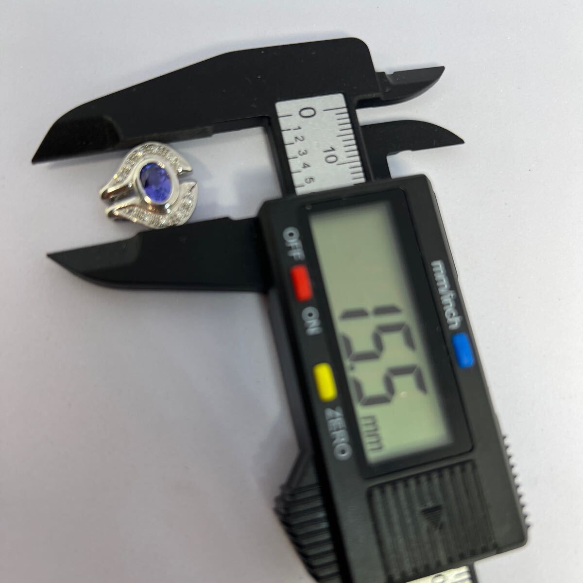 Pt900 ペンダントトップ タンザナイト 1.09ct ダイヤモンド 0.12 Pt900 ペンダントトップ タンザナイト 1.09ct ダイヤモンド 0.12