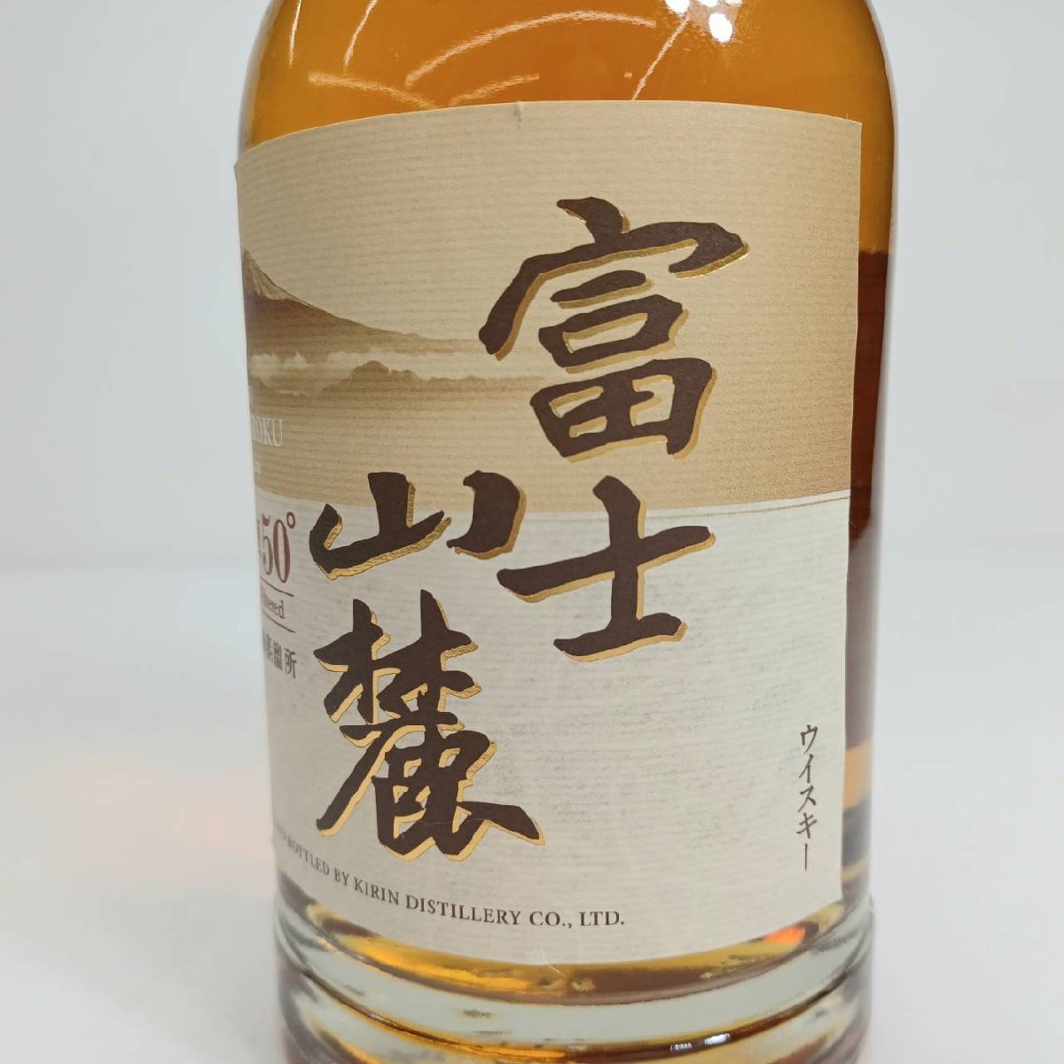 未開栓 キリン ウイスキー 富士山麓 樽熟 50°700ml 50% 2J-14-3 未開栓 キリン ウイスキー 富士山麓 樽熟 50°700ml 50% 2J-14-3
