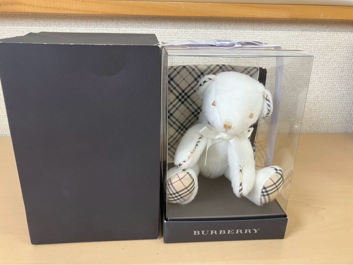 4-6)未使用 保管品 Burberry ハンカチ クマ ぬいぐるみ セット 4-6)未使用 保管品 Burberry ハンカチ クマ ぬいぐるみ セット