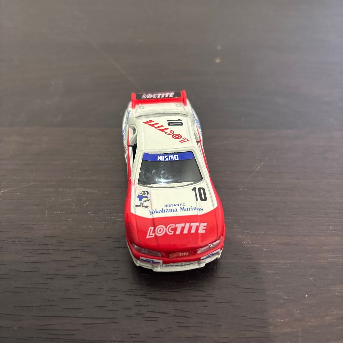 TOMICA トミカ 1/60 NISSAN 日産 スカイライン GT-R R33 10 LOCTITE 日本製_画像2