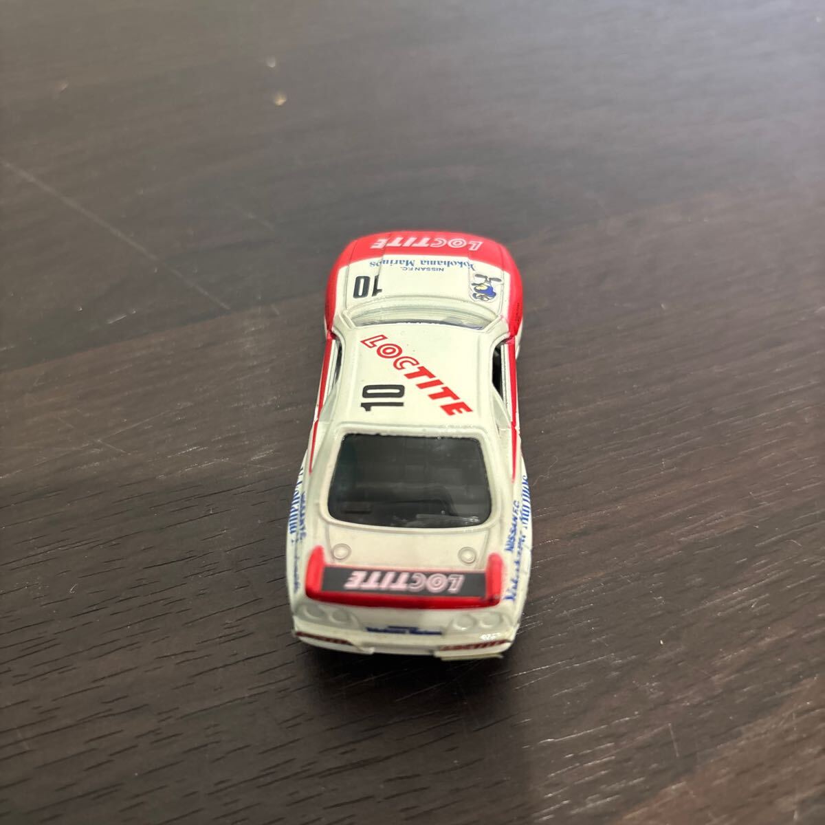 TOMICA トミカ 1/60 NISSAN 日産 スカイライン GT-R R33 10 LOCTITE 日本製_画像4