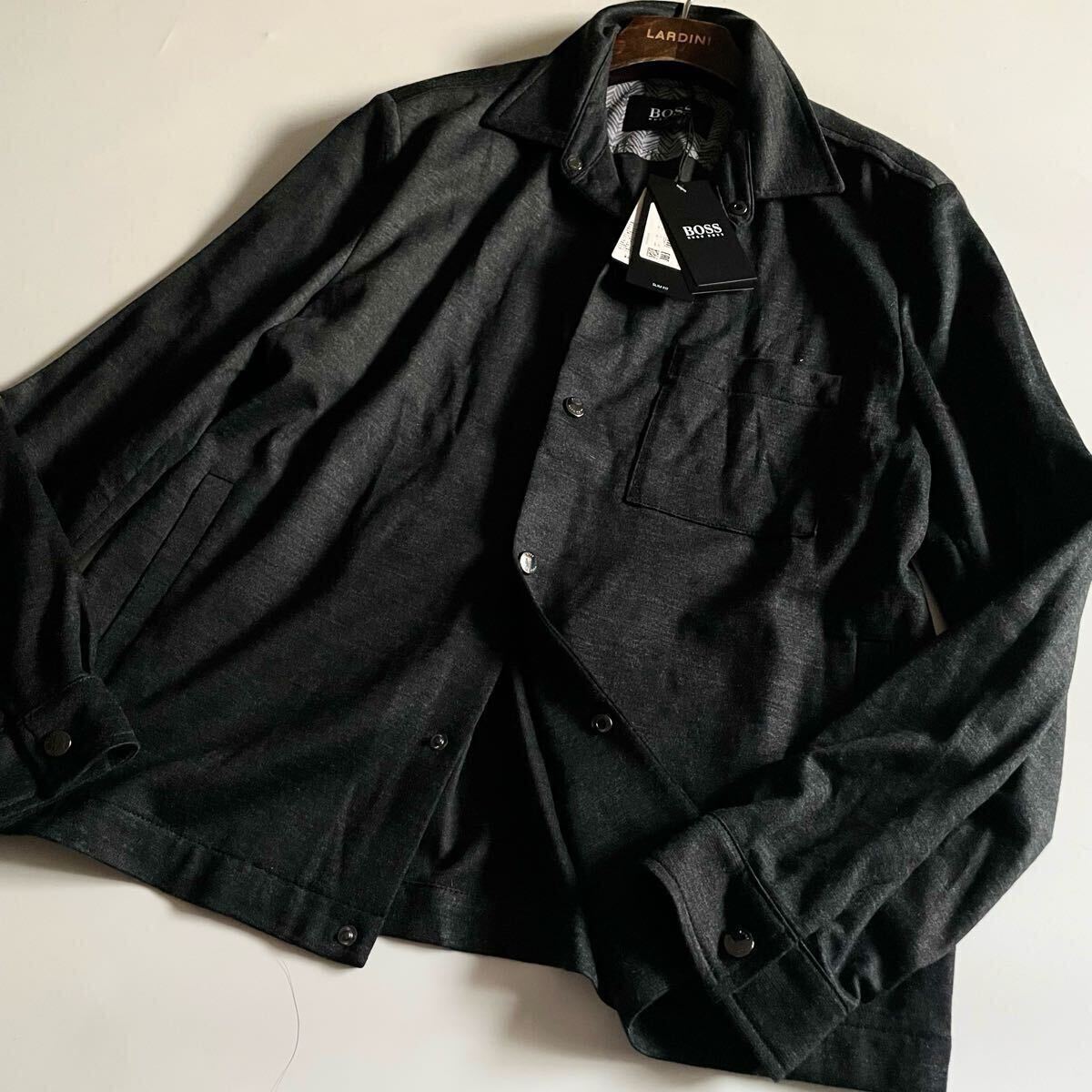 未使用タグ付き◇HUGO BOSS Carper Coach 221 春に映える高級 未使用タグ付き◇HUGO BOSS Carper Coach 221 春に映える高級