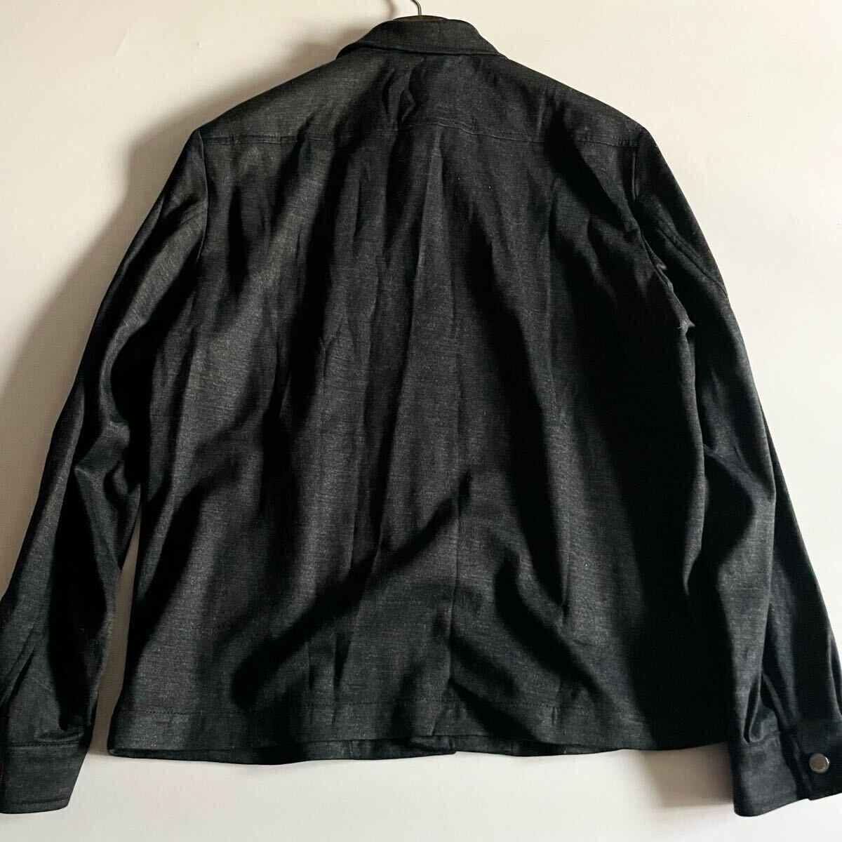 未使用タグ付き◇HUGO BOSS Carper Coach 221 春に映える高級 未使用タグ付き◇HUGO BOSS Carper Coach 221 春に映える高級