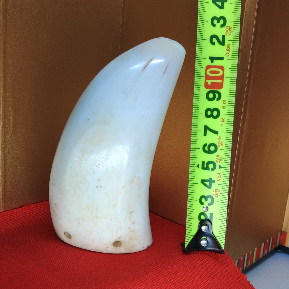 マッコウクジラ 抹香鯨 鯨歯 鯨牙 重量約235g 根付材 提げ物 マッコウクジラ 抹香鯨 鯨歯 鯨牙 重量約235g 根付材 提げ物