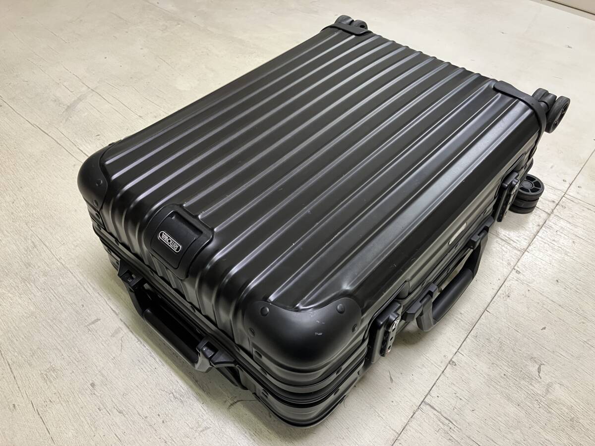 希少良品 リモワ トパーズ ステルス 32L 国内機内持ち込み可 希少良品 リモワ トパーズ ステルス 32L 国内機内持ち込み可