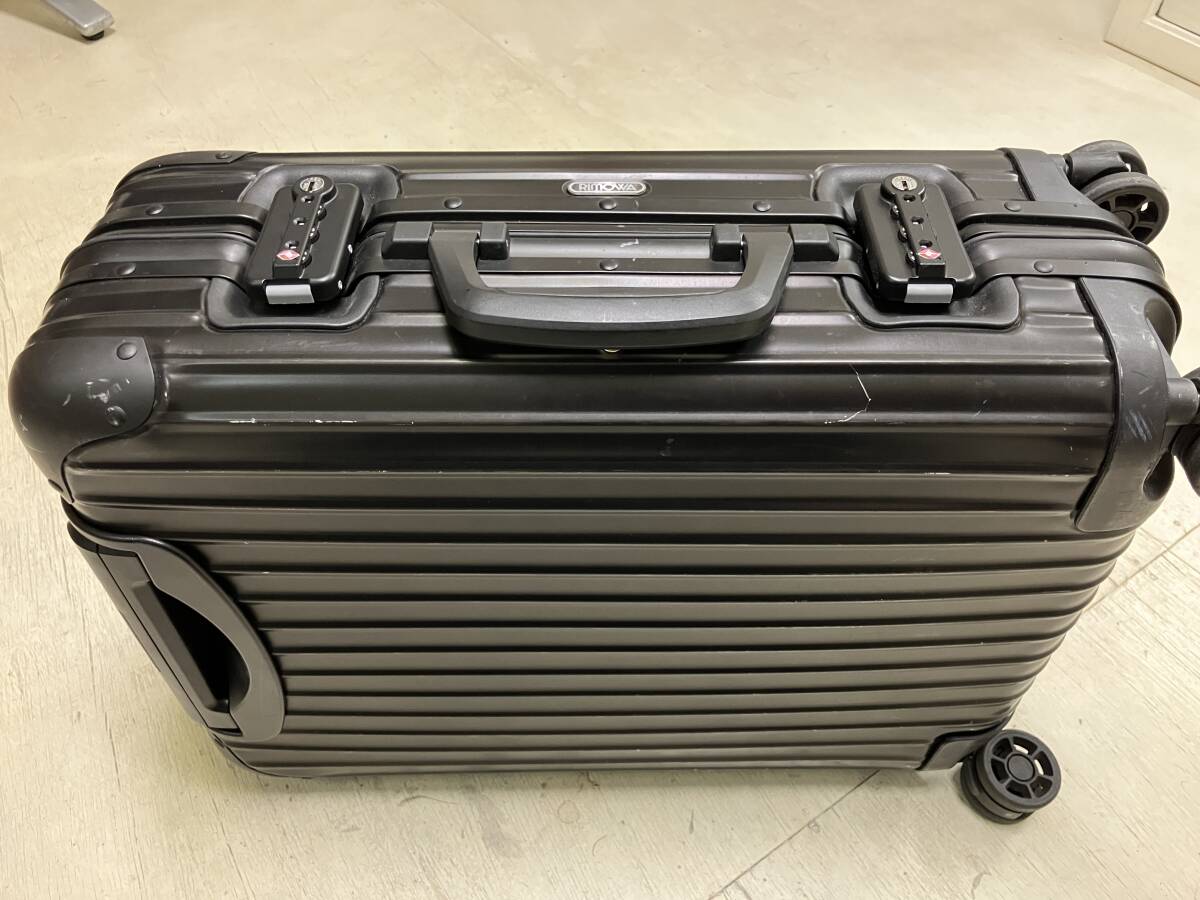 希少良品 リモワ トパーズ ステルス 32L 国内機内持ち込み可 希少良品 リモワ トパーズ ステルス 32L 国内機内持ち込み可