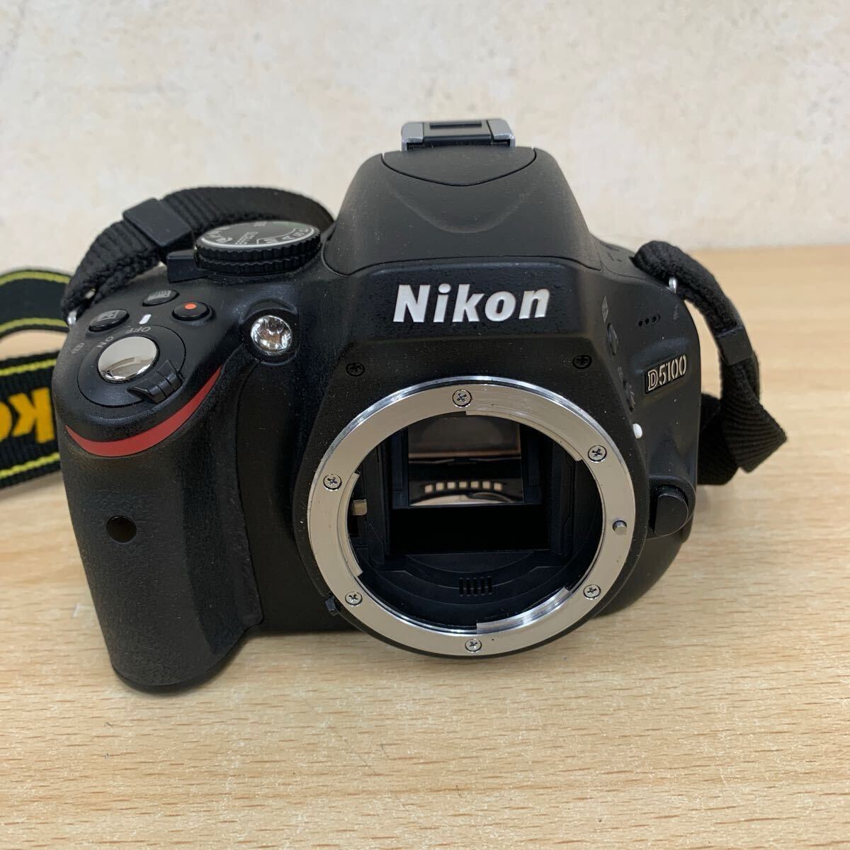 中古品 ニコン Nikon D5100 ボディ カメラレンズ Nikon DX AF-S 中古品 ニコン Nikon D5100 ボディ カメラレンズ Nikon DX AF-S