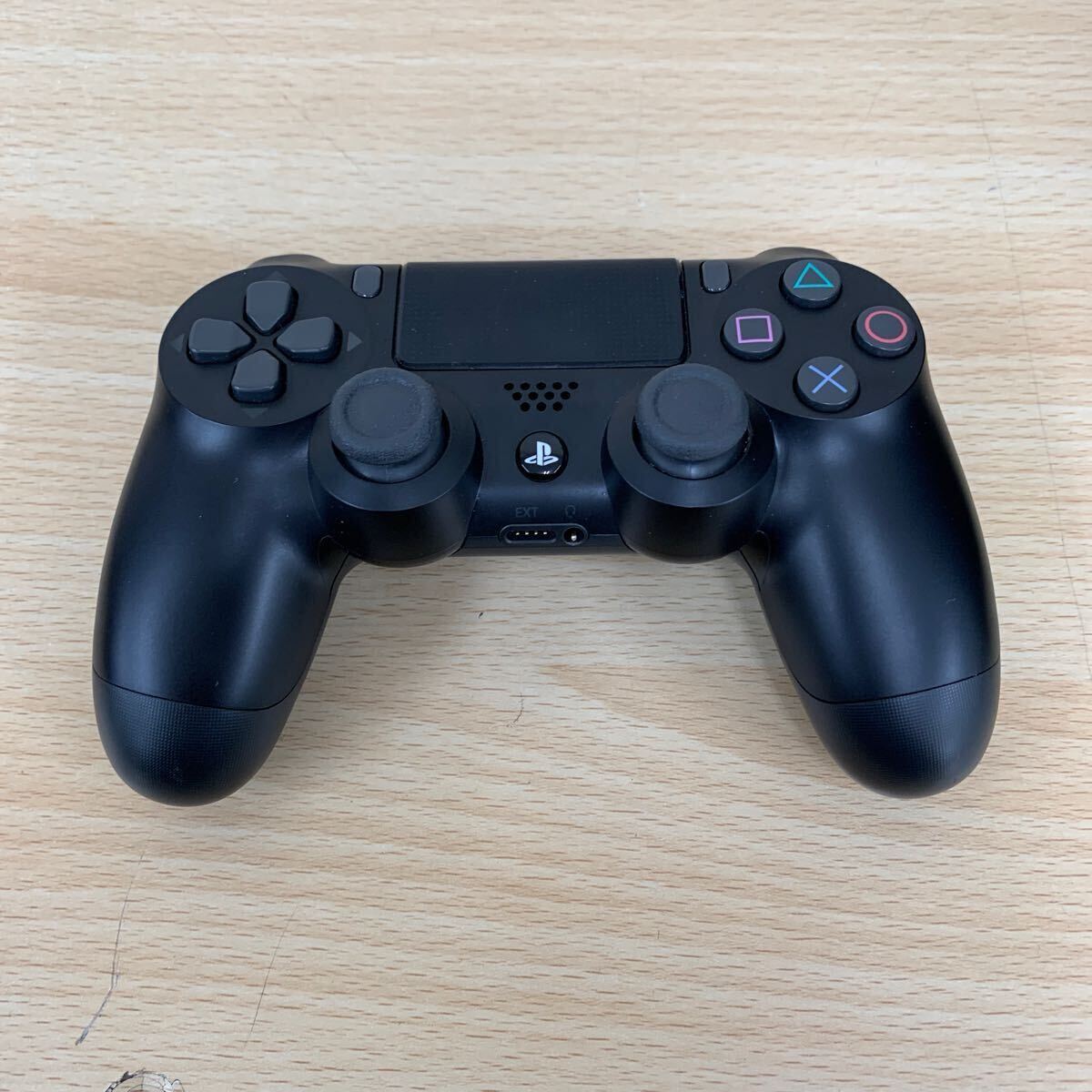 中古品 SONY PlayStation 4 Pro ジェット・ブラック 1TB CUH 中古品 SONY PlayStation 4 Pro ジェット・ブラック 1TB CUH