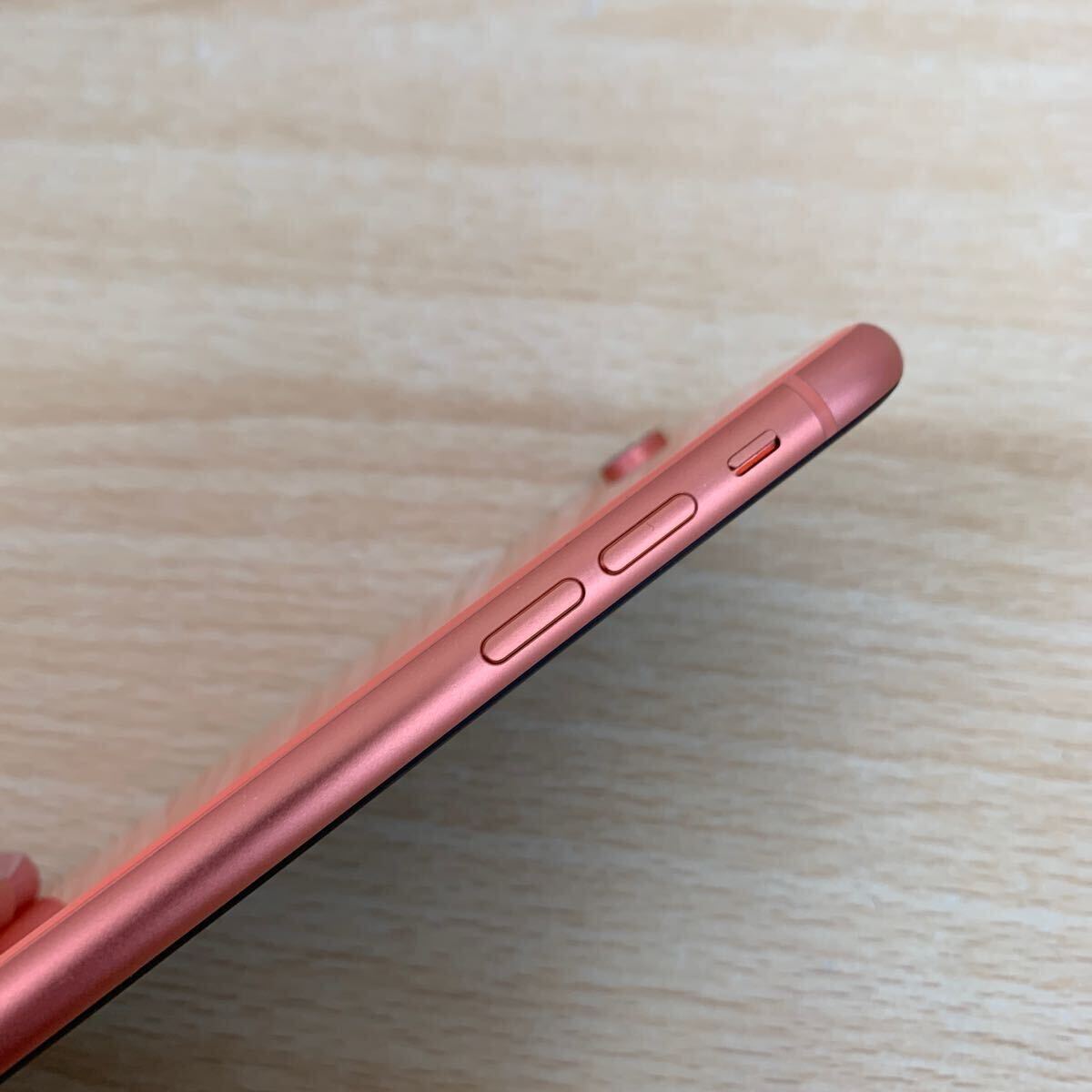 中古品 スマートフォン Apple iPhone XR 128GB コーラル MT0T2J 中古品 スマートフォン Apple iPhone XR 128GB コーラル MT0T2J