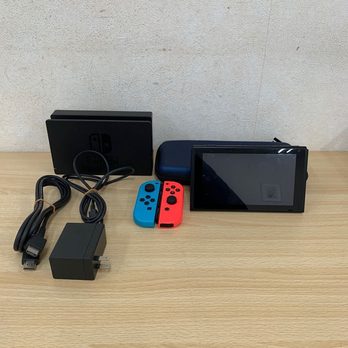 中古品 任天堂 Nintendo Switch Joy-Con L ネオンブルー/ R 中古品 任天堂 Nintendo Switch Joy-Con L ネオンブルー/ R