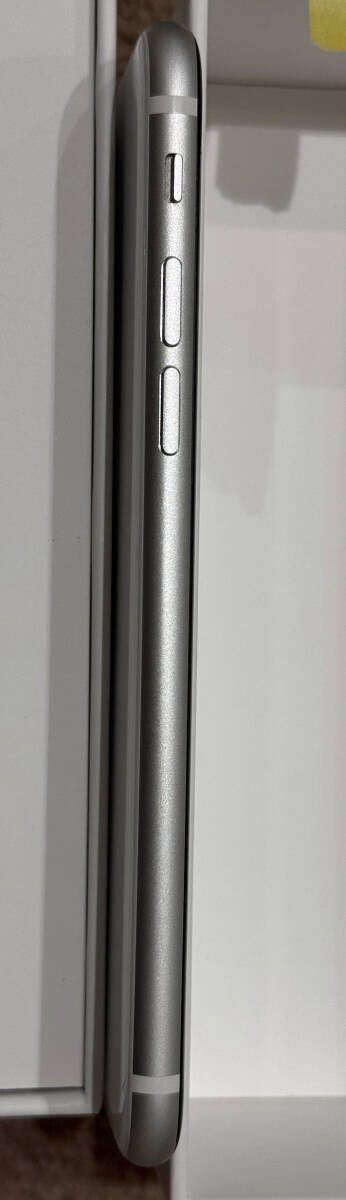 iPhone SE (第2世代) 64GB ホワイト SIMフリー 美品 78% MX9T2J iPhone SE (第2世代) 64GB ホワイト SIMフリー 美品 78% MX9T2J