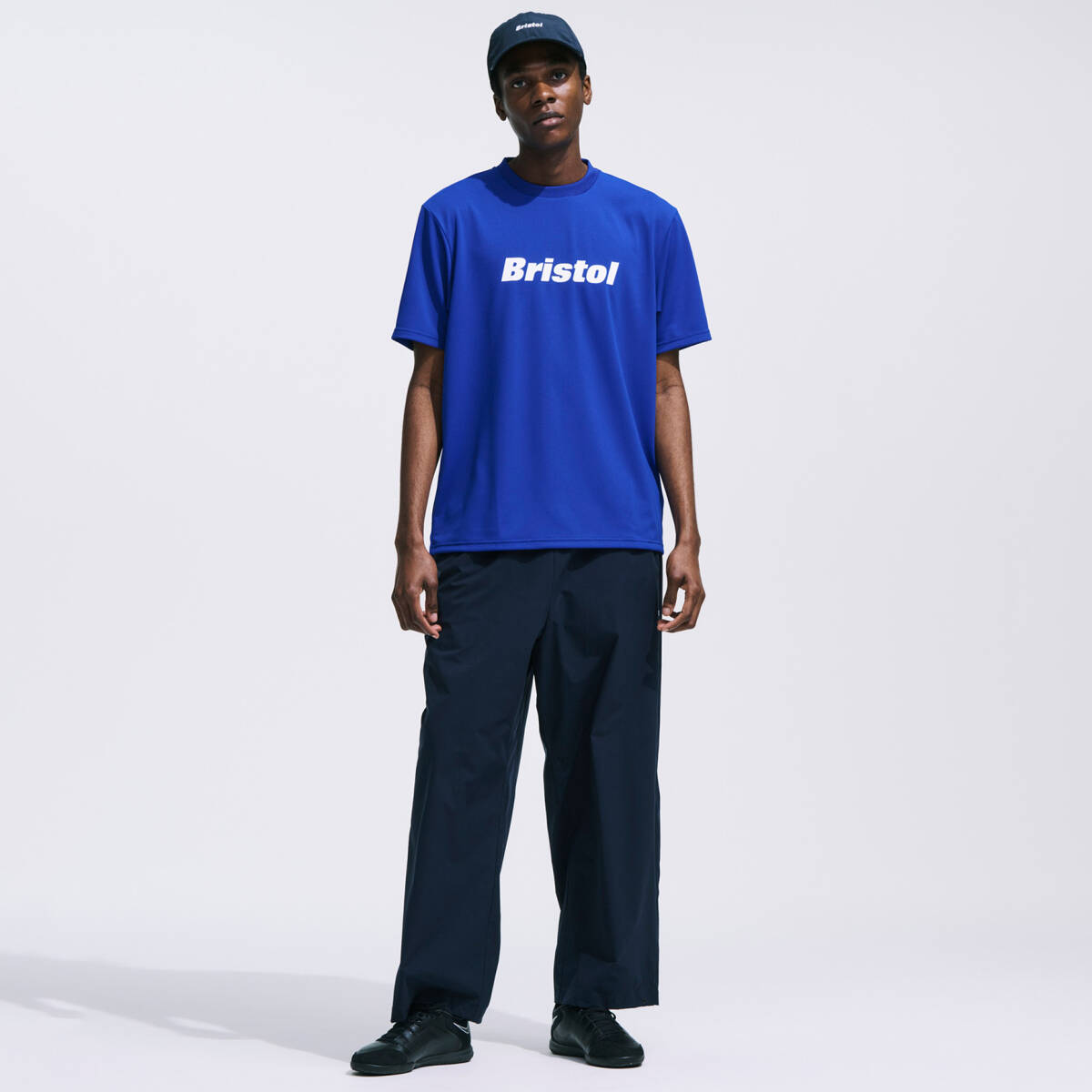 24SS新品L黒 F C Real BristolロゴTシャツAUTHENTIC LOGO TEE 24SS新品L黒 F C Real BristolロゴTシャツAUTHENTIC LOGO TEE