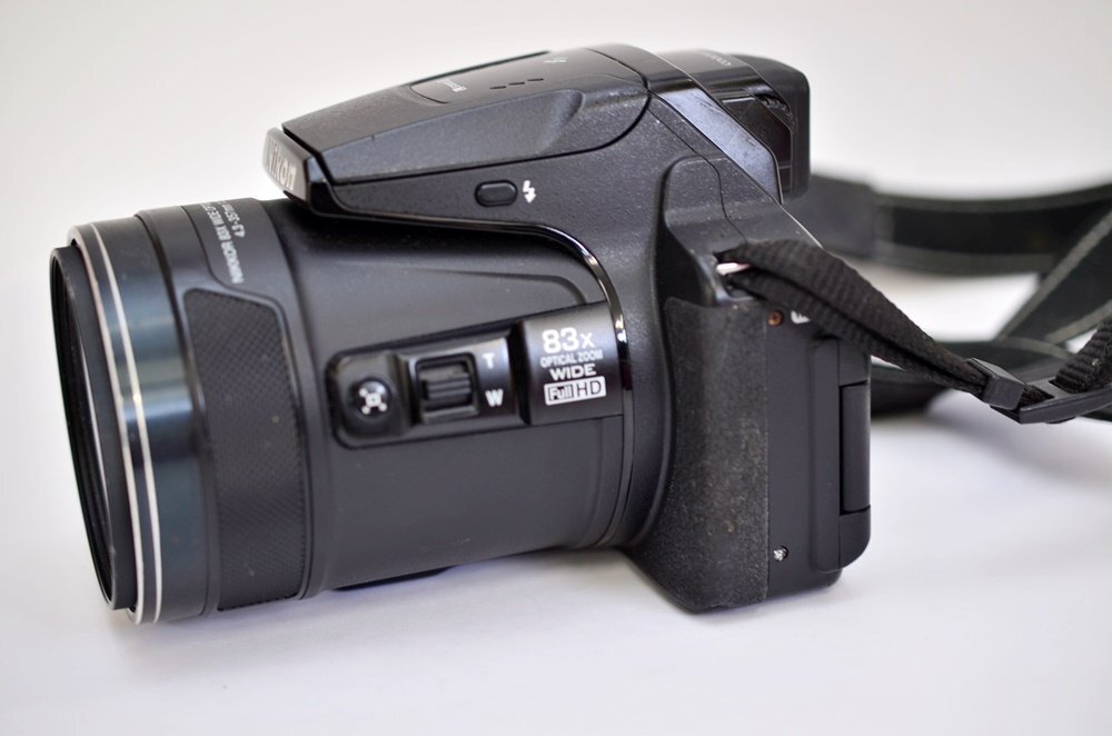 訳あり良品 Nikon COOLPIX P900 光学83倍ズーム コンパクト 訳あり良品 Nikon COOLPIX P900 光学83倍ズーム コンパクト