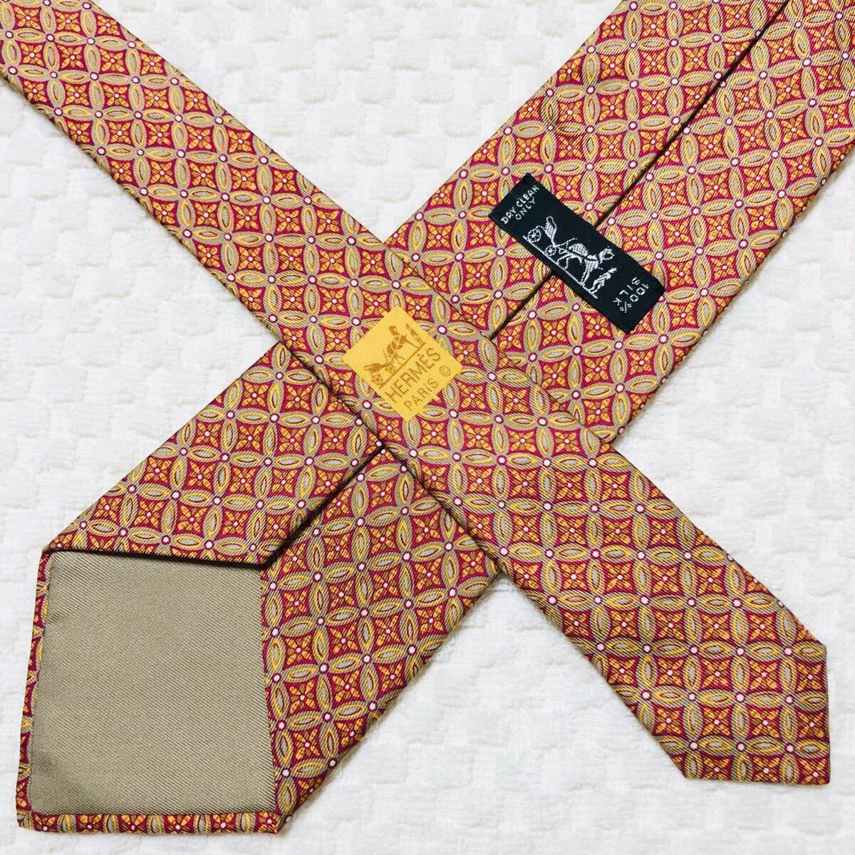 美品 HERMES エルメス ネクタイ 花柄 フラワー風装飾 総柄 美品 HERMES エルメス ネクタイ 花柄 フラワー風装飾 総柄