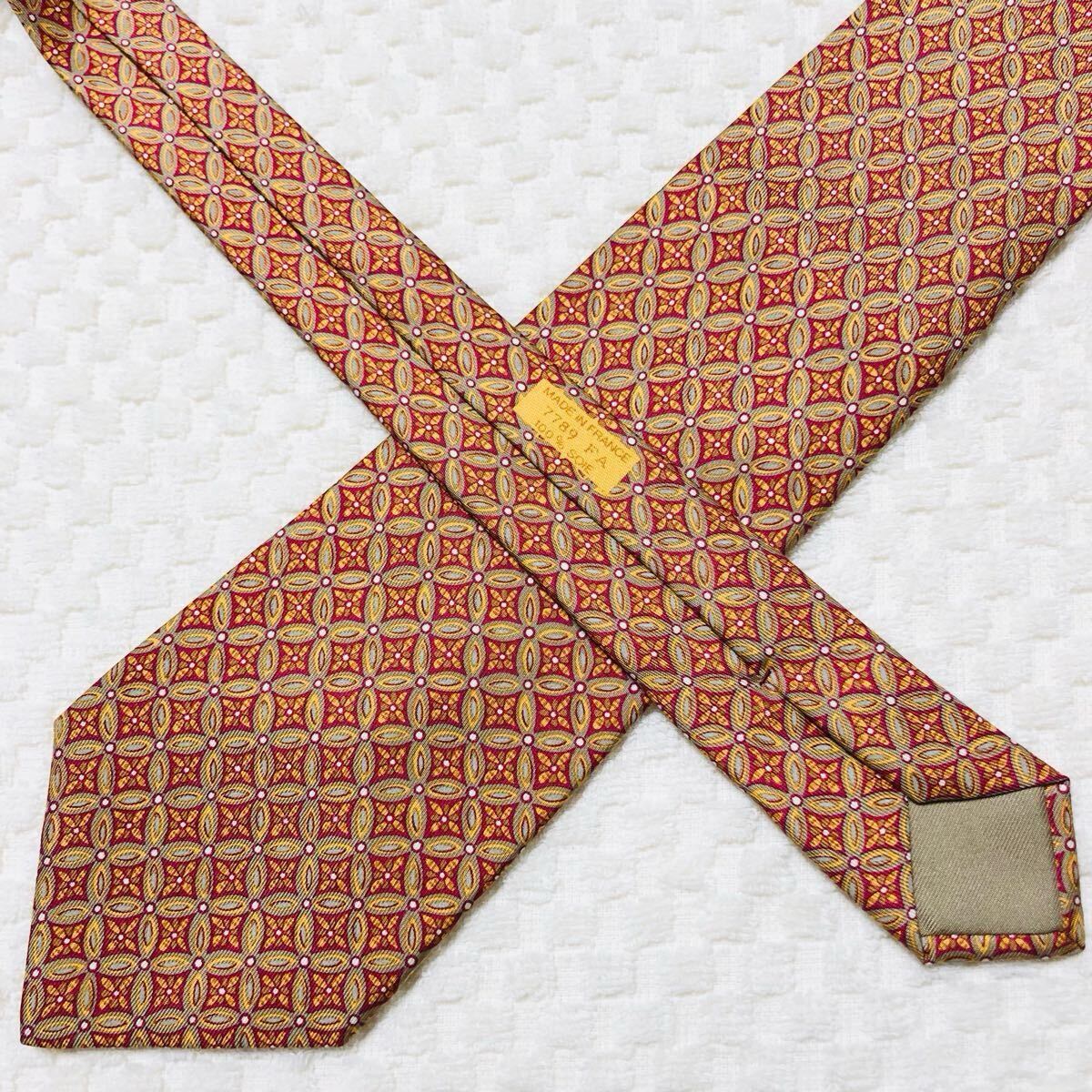美品 HERMES エルメス ネクタイ 花柄 フラワー風装飾 総柄 美品 HERMES エルメス ネクタイ 花柄 フラワー風装飾 総柄