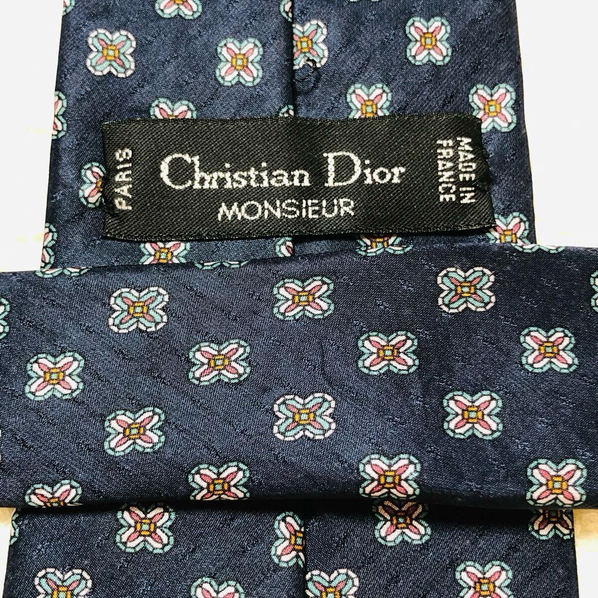 表側美品 Christian Dior クリスチャンディオール ネクタイ 花柄 表側美品 Christian Dior クリスチャンディオール ネクタイ 花柄