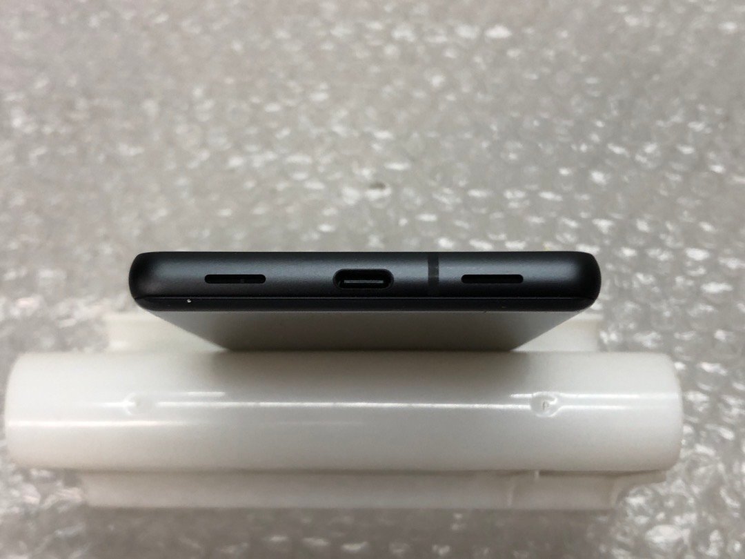 au】Google Pixel 7a 容量128GB charcoal android13 初期化済 au】Google Pixel 7a 容量128GB charcoal android13 初期化済