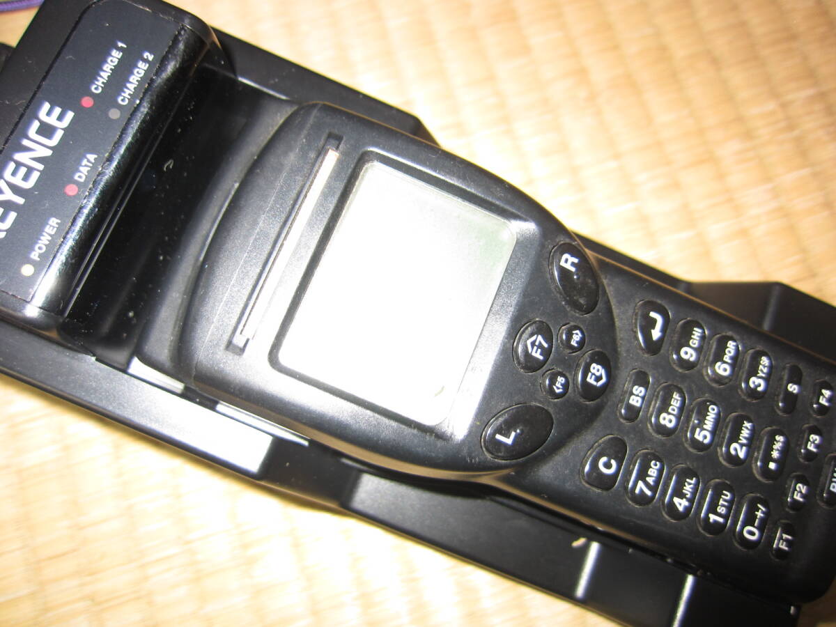 KEYENCE ключ ensBT-UC1 зарядное устройство BT-350A штрих-код портативный терминал б/у портативный сканер 4 шт. комплект самая низкая цена 