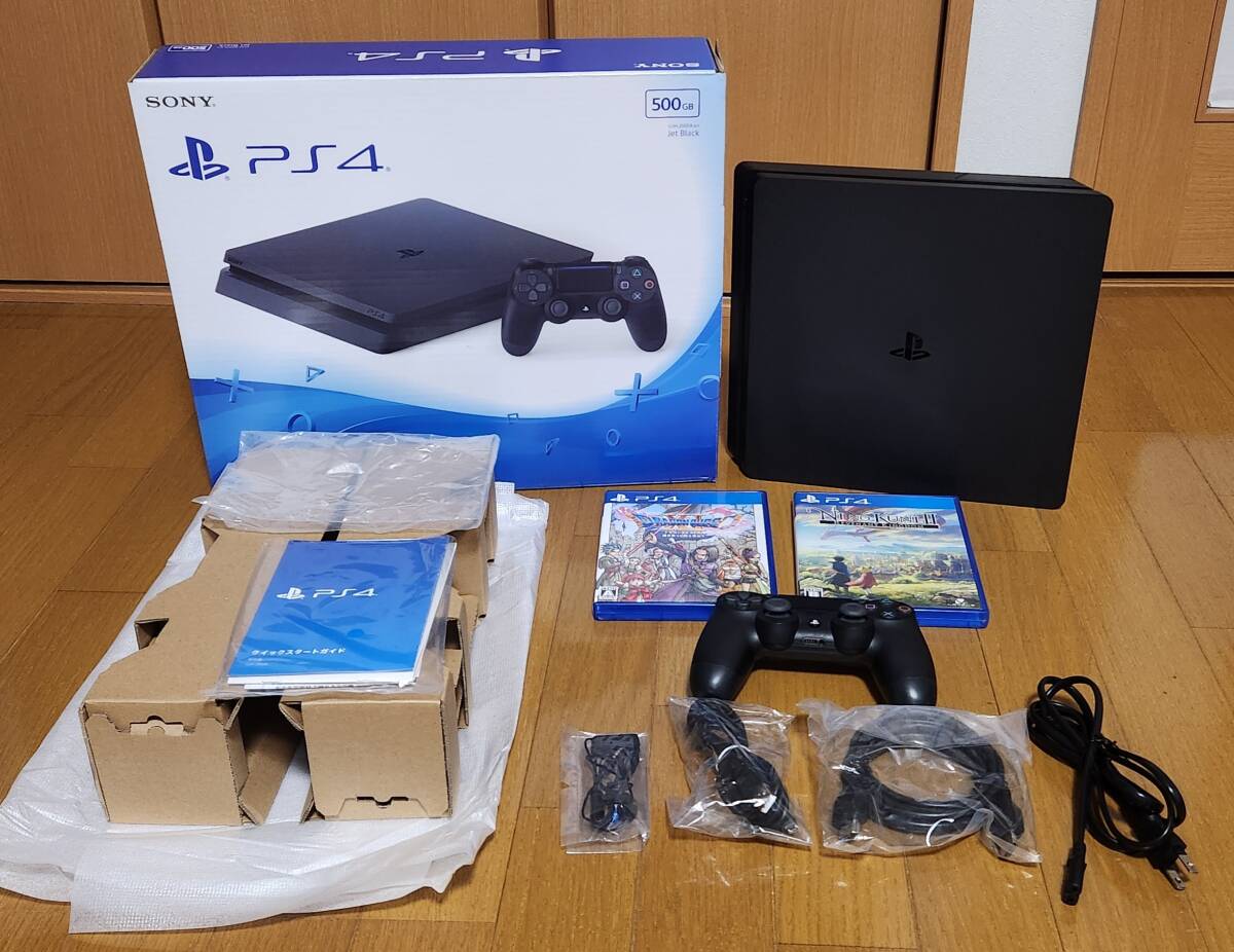 プレステ4本体 CUH-2000A 極美品 HDD 封印シール有 動作確認済 プレステ4本体 CUH-2000A 極美品 HDD 封印シール有 動作確認済