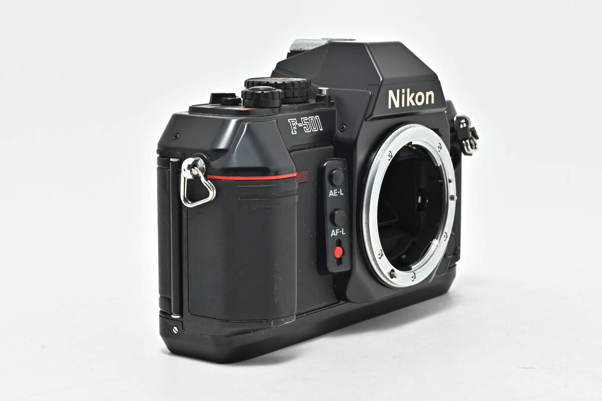 1E-517 Nikon ニコン F-501 + AF NIKKOR 35-70mm f/3.3-4.5 1E-517 Nikon ニコン F-501 + AF NIKKOR 35-70mm f/3.3-4.5