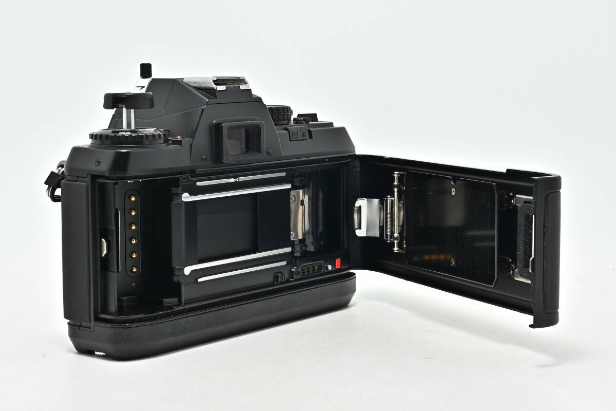 1E-517 Nikon ニコン F-501 + AF NIKKOR 35-70mm f/3.3-4.5 1E-517 Nikon ニコン F-501 + AF NIKKOR 35-70mm f/3.3-4.5