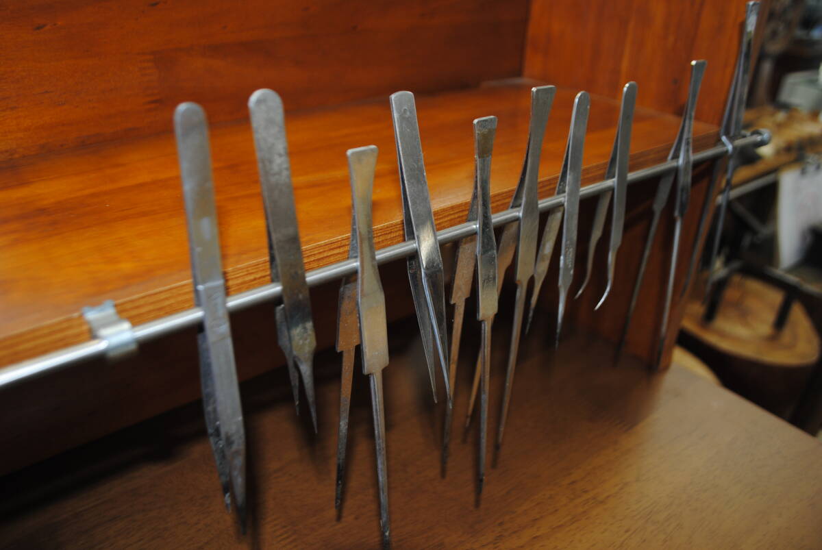 彫金工具】 両袖彫金机用の棚 特注品(金属加工、彫金)|売買され 彫金工具】 両袖彫金机用の棚 特注品(金属加工、彫金)|売買され