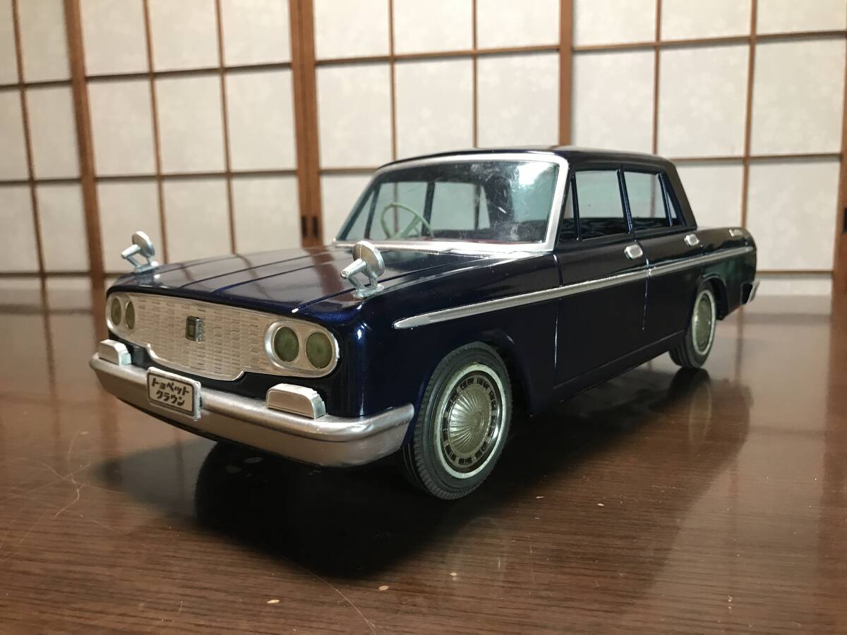 ブリキ車 二代目 S4型 トヨペット クラウン デラックス 1962年 ブリキ車 二代目 S4型 トヨペット クラウン デラックス 1962年