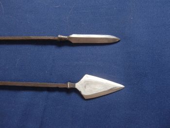 鉄鏃3点 まとめ売り□鏃□弓道弓術□武具甲冑刀剣コレクション 鉄鏃3点 まとめ売り□鏃□弓道弓術□武具甲冑刀剣コレクション