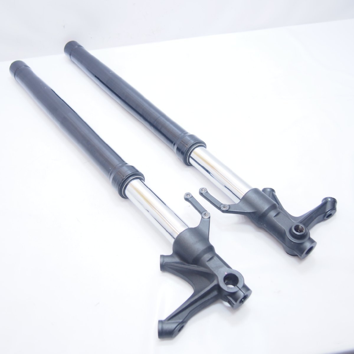 XSR900純正フロントフォーク左右テクニクスRN56J.17-20年TASC付