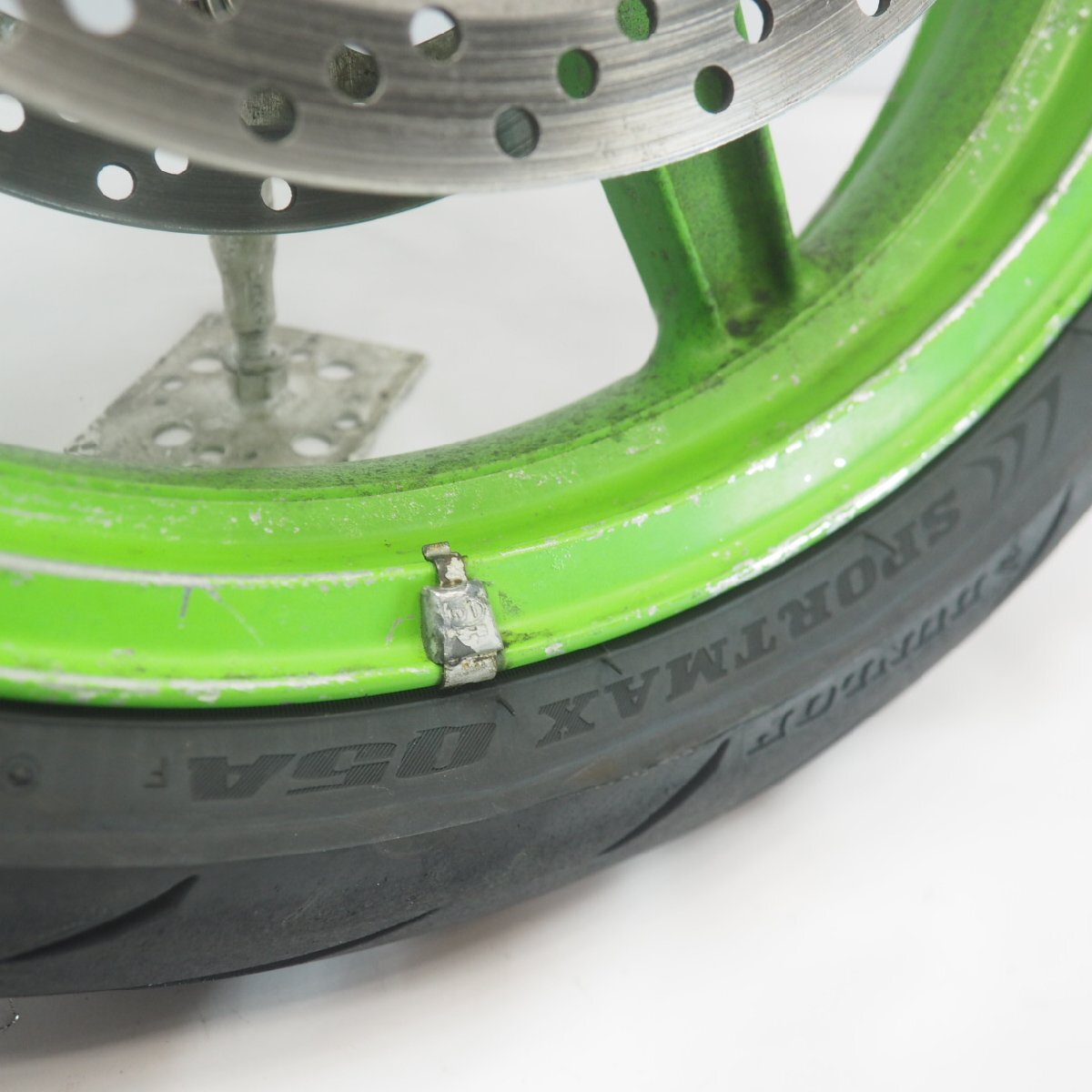 ZXR250 純正 フロントホイール ZX250A 89-90年 ディスク ZXR250 純正 フロントホイール ZX250A 89-90年 ディスク
