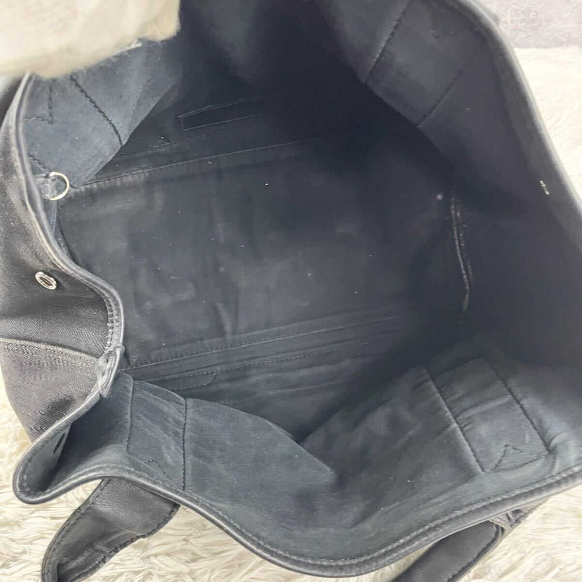 美品 BALENCIAGA バレンシアガ ネイビーカバス トートバッグ 美品 BALENCIAGA バレンシアガ ネイビーカバス トートバッグ