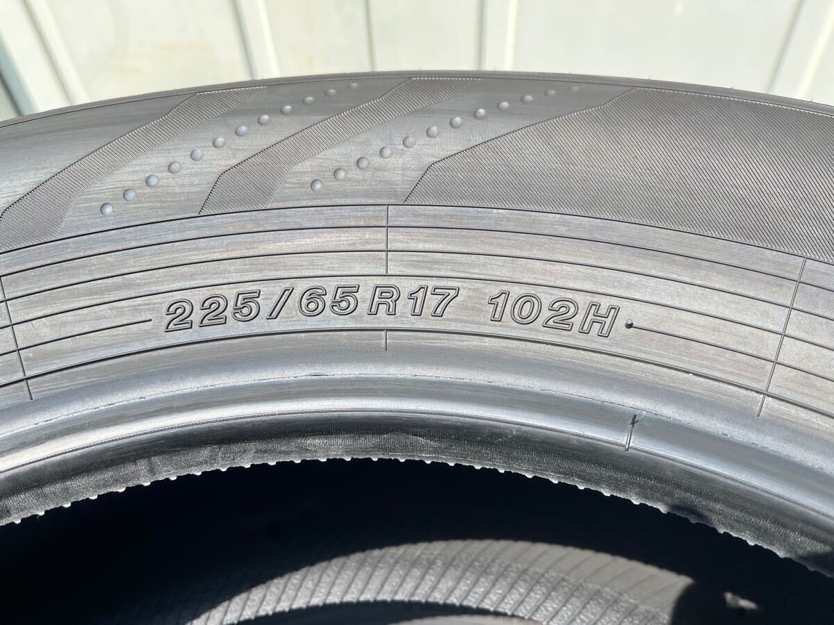 新車外し ヨコハマ アドバン ADVAN V03 225/65R17 タイヤ4本 新車外し ヨコハマ アドバン ADVAN V03 225/65R17 タイヤ4本